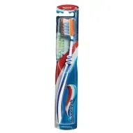 Зубная щетка Aquafresh extreme clean мягкая для зубов и языка